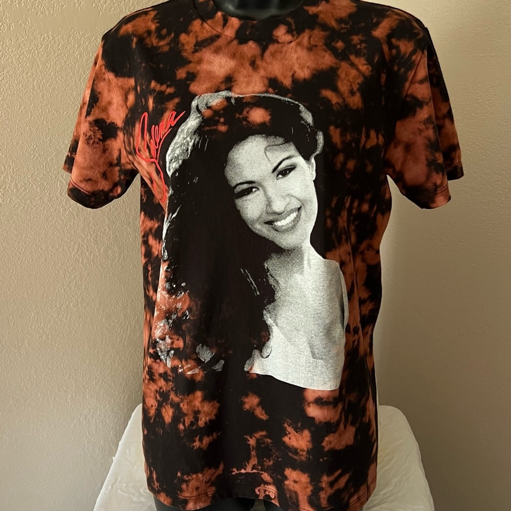 Selena T-shirt